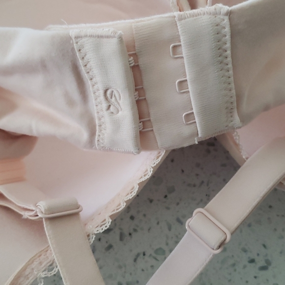 Full coverage bra - Picture 2 of 4